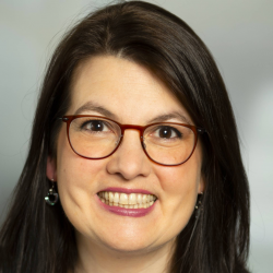 Foto Prof. Dr. med. Sarah König, MME